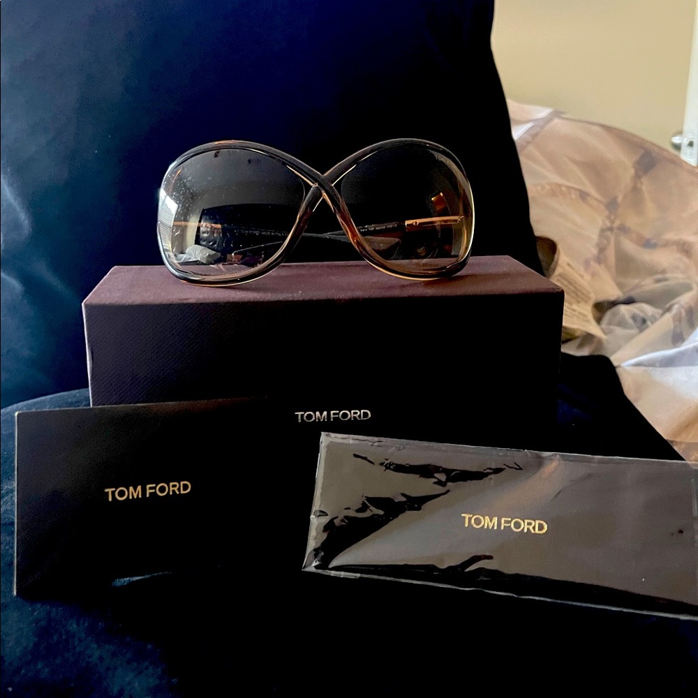 Tom Ford nude tan sunglasses